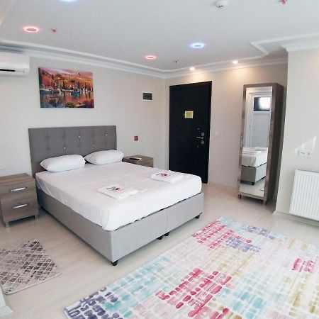 Golden Fish Hotel 巴统 外观 照片
