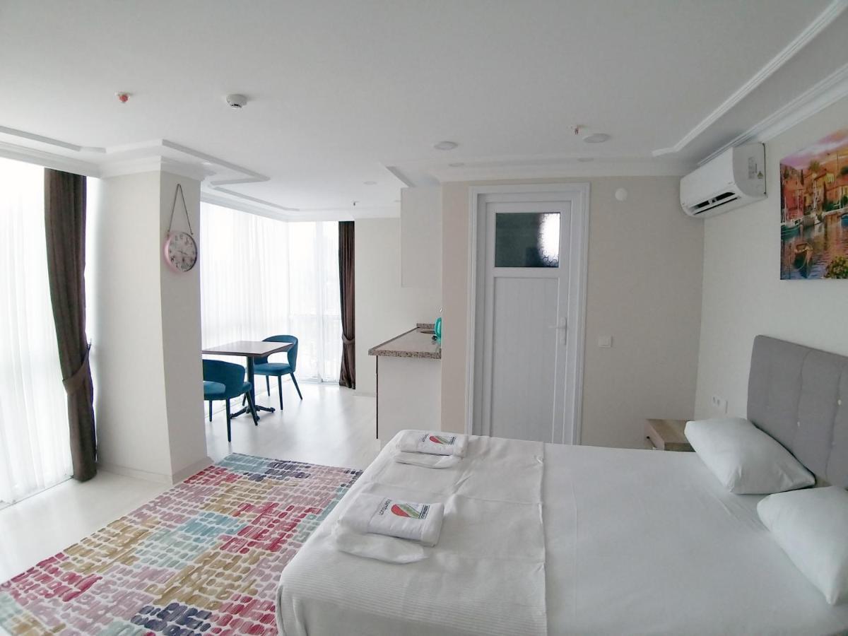 Golden Fish Hotel 巴统 外观 照片