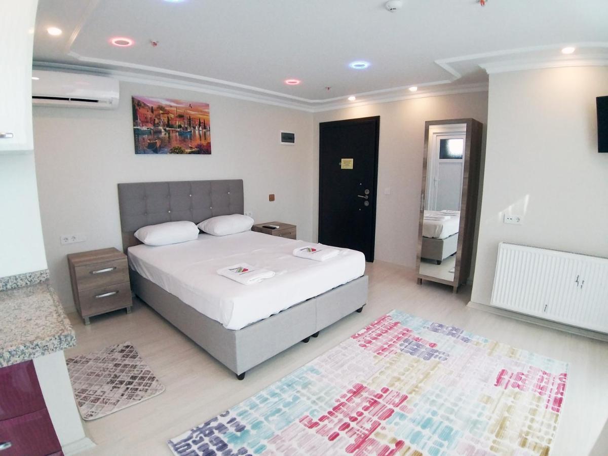 Golden Fish Hotel 巴统 外观 照片
